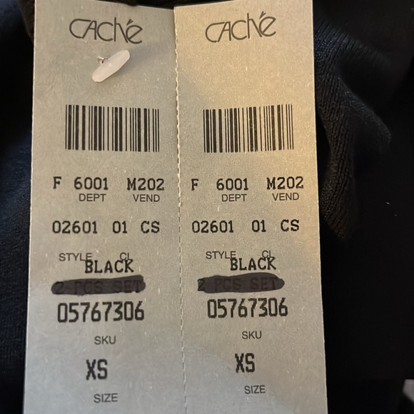 Cache silk blend, turtleneck with key hole - Picture 7 of 11